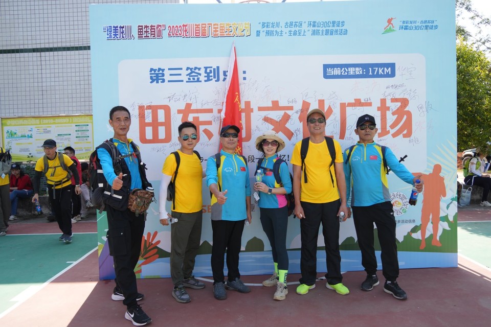 18b9ab7d8m5de01d618a44a0705f5393