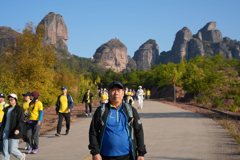 40572ac25jd37dae9ab192e0d1353e4d