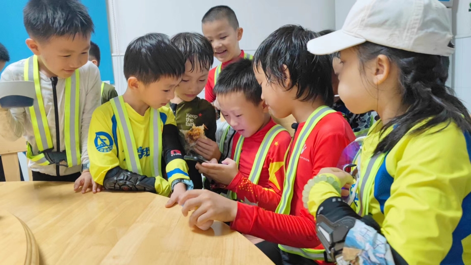 2ZkC6zSQsRkwrsHqmhF2HTNc8l-k3nfrdniiER2YnleG_RAFAFGfKhmK_lWY_8ys