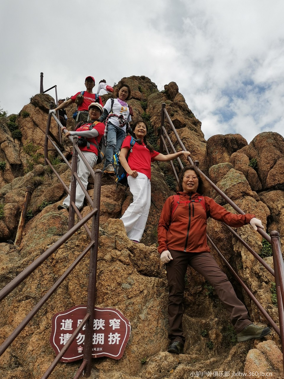 D1vsjeYQLQyBpagCHEZh6opKJ2FZohPzbl0qrgcGPfTIDR8aD2y4EVFo4h88BHvX