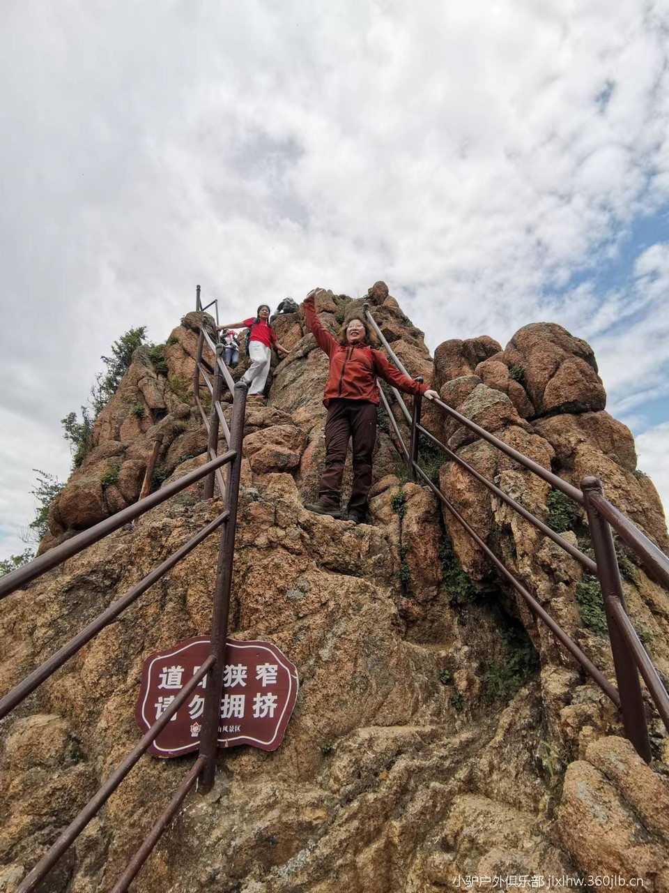 D1vsjeYQLQyBpagCHEZh6l-FLb3QI9Q2tNE07SKaR-sK_XCqMDIKocqjggBhBhdm