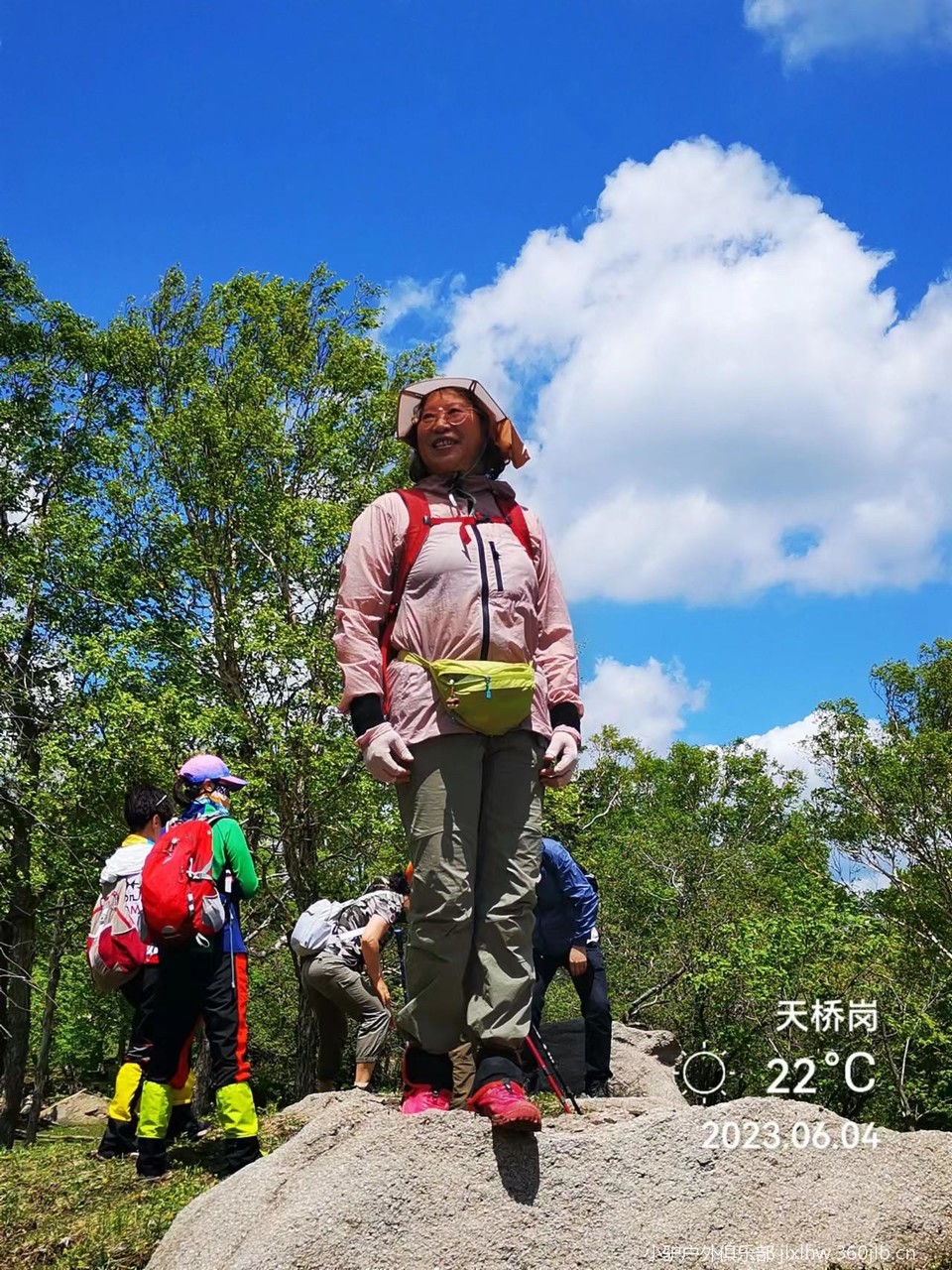 MmRxl34Hpy2I90bZu1EDB_ioaYjgPpVRq-ulYFO6JQROH_F4zg5ANUMkLkiXOfbF