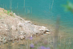 【曹总私人定制】江苏溧阳“打卡平桥石坝瀑布”“经典天然翡翠湖”“一脚三省松岭古道”两天一夜徒步团建定制