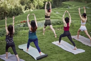 【团建合作】宜兴龙池山“轻瑜伽与轻徒步”“绿野仙踪踏青游”“正念户外治愈冥想”6km瑜伽轻徒步