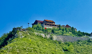 向山B2级·9.19（周六）：亲子徒步|西山谷水、红云草原、封神谷穿越