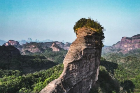 成团【韶关野丹霞】4/12晚-13原始野丹霞，小众探险穿越秘境峡谷