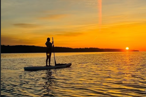 8.2周六| 金色夕阳下的落日浆板    是美和快乐一起拥有的时刻