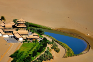 【天行•全景青甘】七晚八天玩遍海西+青甘大环线，黑独山，青海湖，茶卡盐湖，大柴旦翡翠湖，翡翠湖，艾肯泉，莫高窟，七彩丹霞