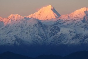 【天行•大美四牛】川西小环线  8人VIP小团  四姑娘山双桥沟+牛背山+墨石公园+八郎生都+中路藏寨+红海子5日