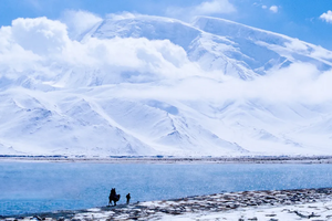 【天行·绝色新疆·南疆塔莎杏花 】木吉火山口 塔莎古道 莎车古城 班迪尔湖 盘龙古道 喀什 大同乡 塔尔乡杏花游