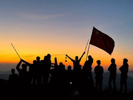 成团！1.1晚—1.2特种兵夜爬湖南郴州八面山，看星空日出云海