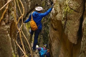 【徒步爬山】2.8  探秘牛耕地缝一日徒步攀爬活动