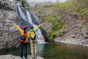 【 徒步爬山】2.23 徒步峻峰秀水的美人谷 