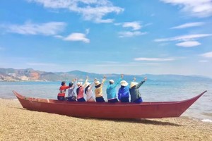 【滇黔山水，避暑专线】昆明-马岭河-万峰林-坝美-普者黑万亩荷塘-城子古村-阿庐古洞-澄江化石博物馆-抚仙湖7日深度游