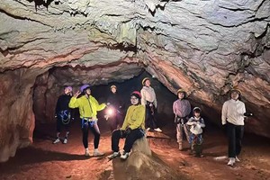 【亲子岩降】5.25 毛铺50米天坑岩降挑战体验（自驾，新手可报名）