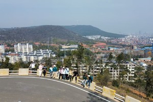 【非周末徒步】市内一日轻徒步｜青龙山、柱皮山、八分山连穿（领攀者10周年特惠）