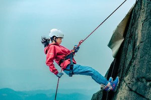 【亲子自驾】4.20千年古寨体验40米岩降—挑战自我，俯瞰历史