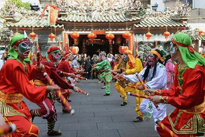 春节【年味潮汕4天】非遗春节，追踪普宁英歌舞巡游盛会！畅游潮州古城+南澳岛+汕头小公园+揭阳老城+龙湖古寨+韩文公祠