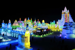 【冰雪梦幻全景东北】哈尔滨9天8晚  滑雪+雪地温泉+冬捕+雾凇奇观+登上北国列车，冬季一路找北漠河之旅