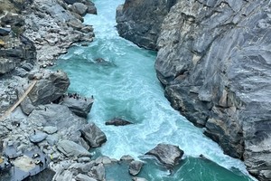 已成团！每月单号发团【虎跳峡徒步】人生的第一张照片丨虎跳峡高路+中虎跳峡丨徒步  2天1晚