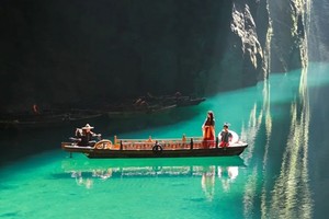 【全景恩施】清江古河床+恩施大峡谷+女儿城+屏山峡谷+宣恩+狮子关+彭家寨 5日游