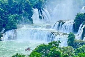 【醉美桂西南】德天瀑布-明仕田园-万尾金滩-古龙山峡谷-峒那屿湾-东兴国门  5天4晚