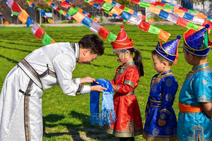 转发联系客服返现！【1天| 蒙古族主题】（4.25/5.2/3）诈马宴、蒙古歌舞表演、蒙古摔跤、跳蒙古舞、羊毛毡DIY