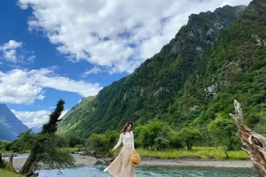 天天发团【2天| 四姑娘山】双桥沟+长坪沟，赠送景区旅拍+团队航拍Vlog