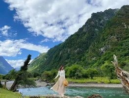 【2天| 四姑娘山】双桥沟+长坪沟，赠送景区旅拍+团队航拍Vlog