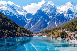 五一动车【玉龙雪山5天】玉龙雪山、蓝月谷、南诏风情岛、双廊古镇、滇池、洱海生态廊道。报名付定金