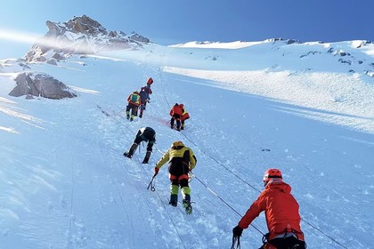 【半脊峰】五千米级 | 技术型雪山
