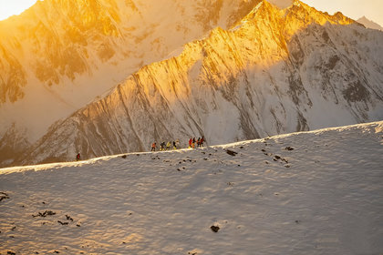 【穹日神山2日】五千米级 | 徒步型雪山