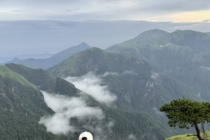 五一假期 ▏5.2~5.3 反穿武功山 ▏云上看草原.山河已绿