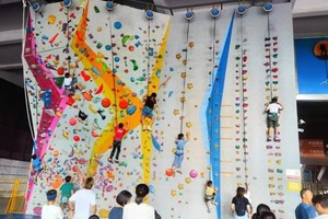 6月13日周六 龙岗大运征岩攀岩（10人成团）14:00-21:00