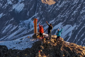 【天天发】川西【结斯沟·龙色峰4920米 】2日徒步攀登