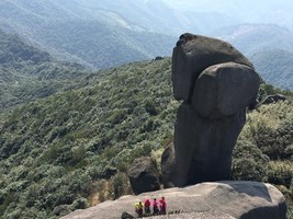 【广宁户外毕业线】2025年12月20日晚上至21日广宁鹰石线--五峰连穿