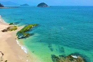 【黑排角+盐洲岛周日】2025年6月1日丨徒步穿越惠州东最美海岸线黑排角，盐洲岛唯美日落，体验出海捕鱼