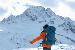 【依央嘉波 · 雪山攀登计划】1:1向导保障，解锁“东方马特洪”，成就你的技术雪山入门证！