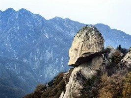 12.17/21（周三/日）扯袍峪登顶人头山 看奇石险峻