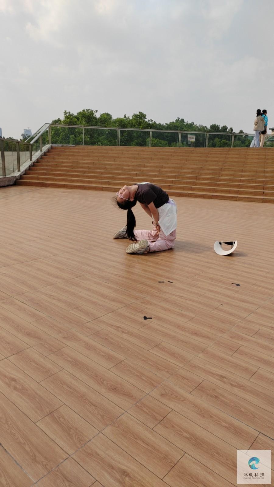 wx_camera_1748071700732