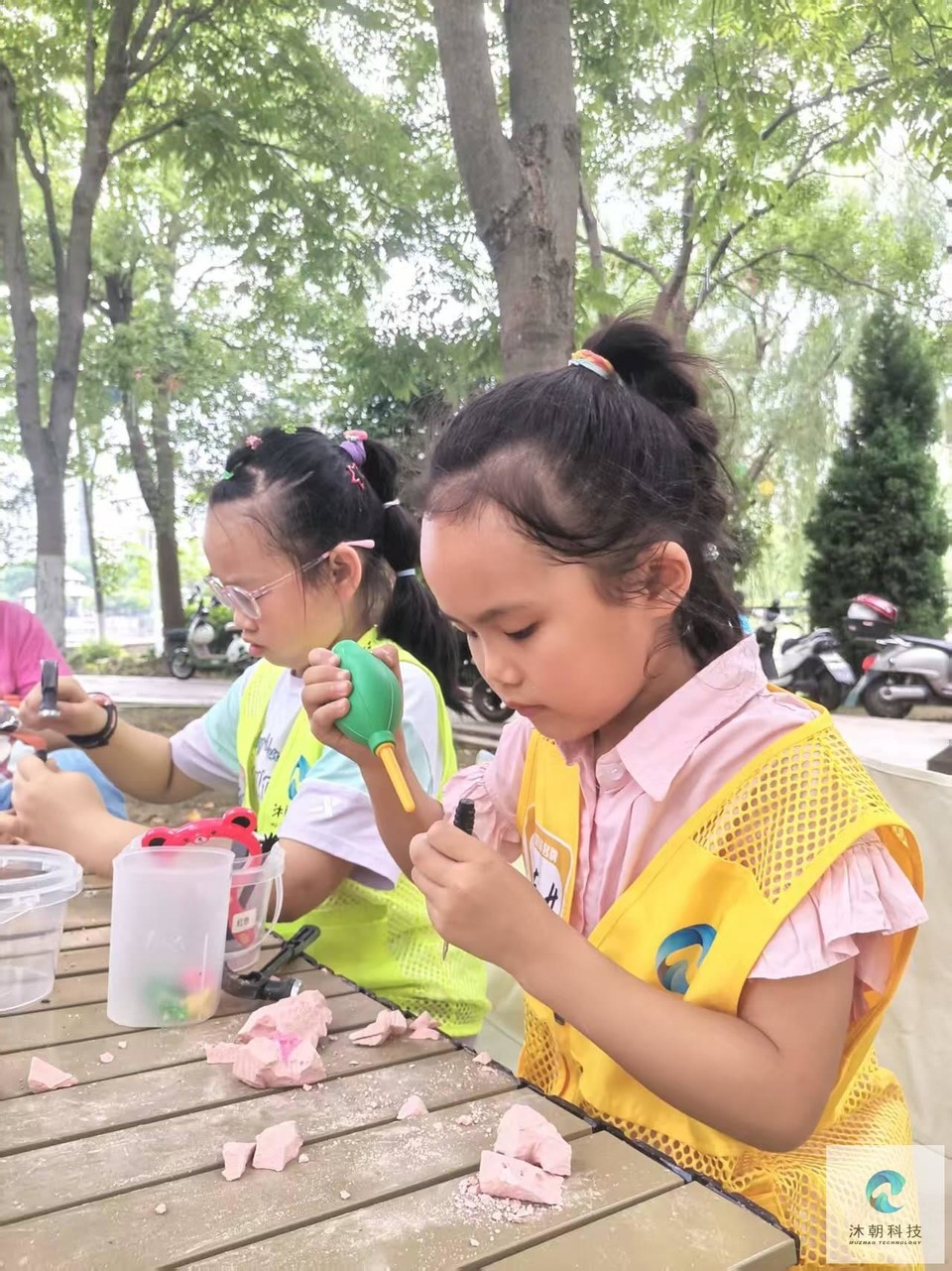 0jHcXFxgaX8_xC247riDYdX_v6wuK8l10hBUWq5HaQpsuUVVjq_m1xV1WlDvDDYl