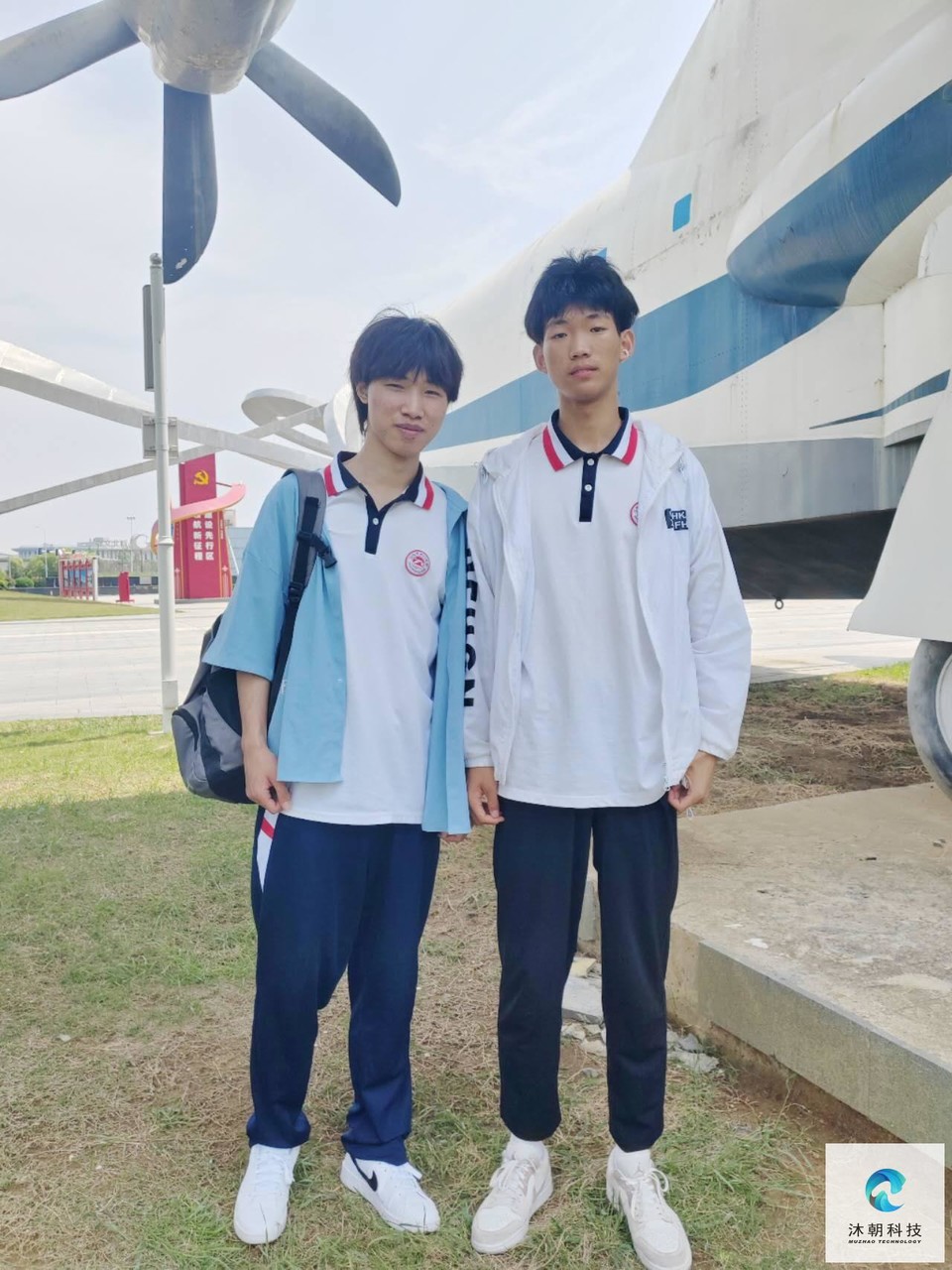 1IHuow2kM232tX-stWe9CPyf5x2tz6yrCuXKgUGxJbiLvUbXdV5iSxaWjK71ACdq