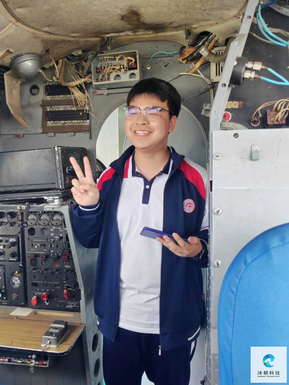 1IHuow2kM232tX-stWe9CCPu8pXLUqO40NfSjVcB1XuSdv2KweFGJKrp6Wj12w3a