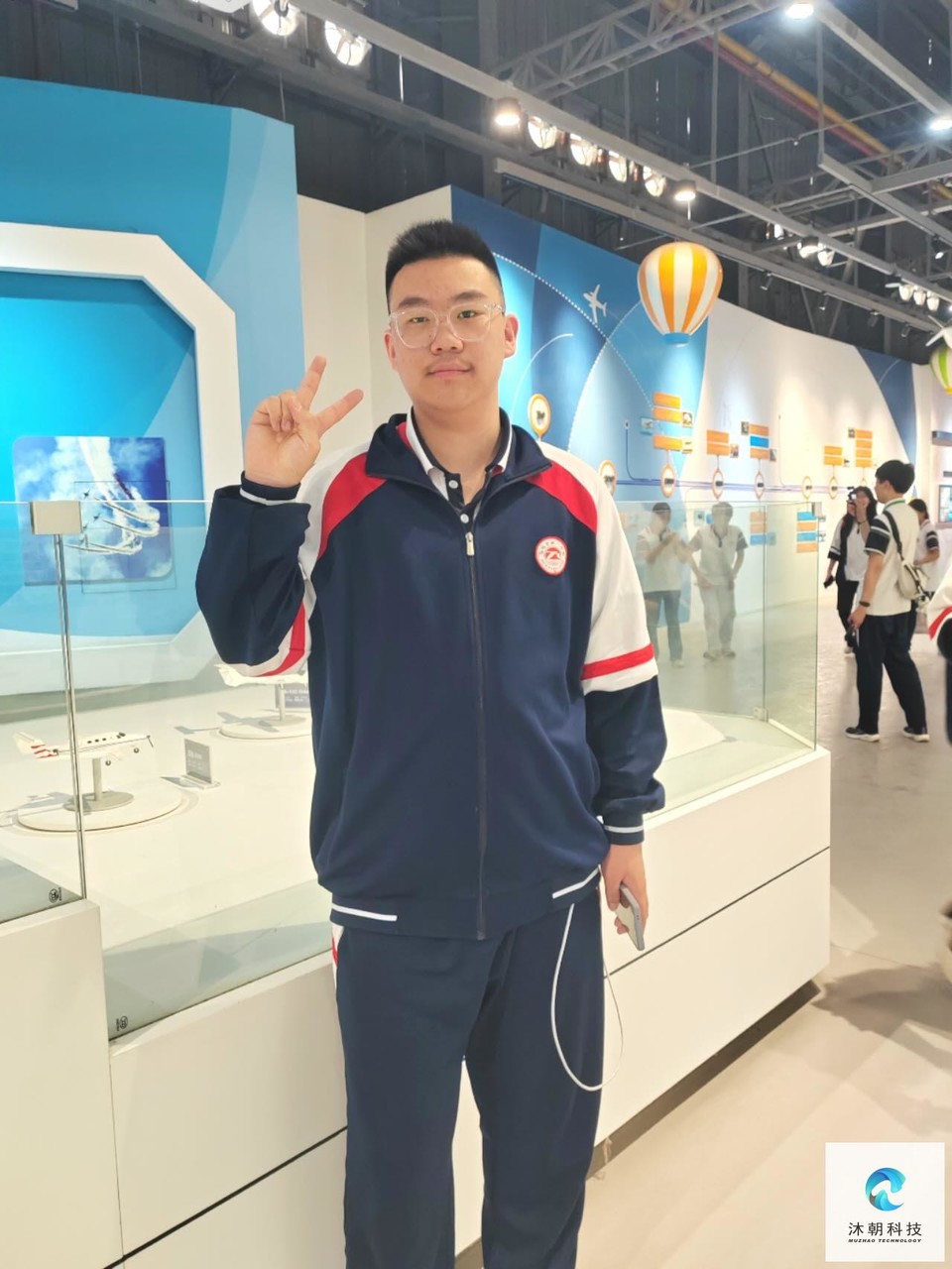 1IHuow2kM232tX-stWe9CIUGUyGZ8TNvC3JNCV3BhzLx34bhzprgxx5p3_lJ1MOa