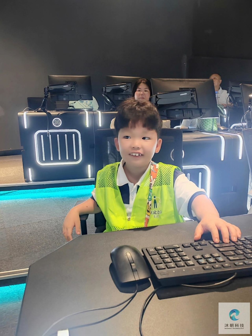 t9DZMOvhVUsoZ_JI1KgOtEMKrmRLkxLWP-i2p1yGeWaxFkV5GRb9M_bq2Vrm_rsL