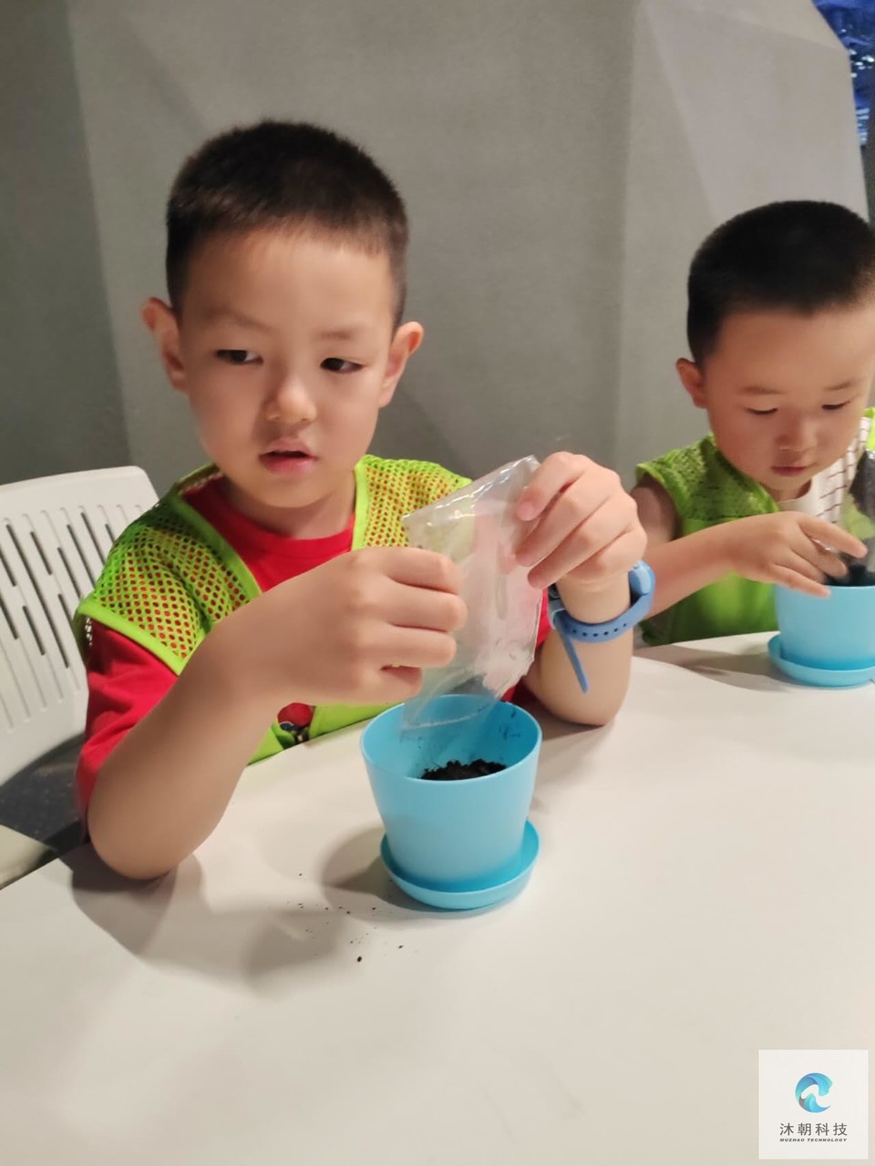 NGtKRvHKss0z6rZzFqNe-WRVEWbH_JS4nSlPMnkdeH28S9CvB4GPC-DZcnM85-Wj