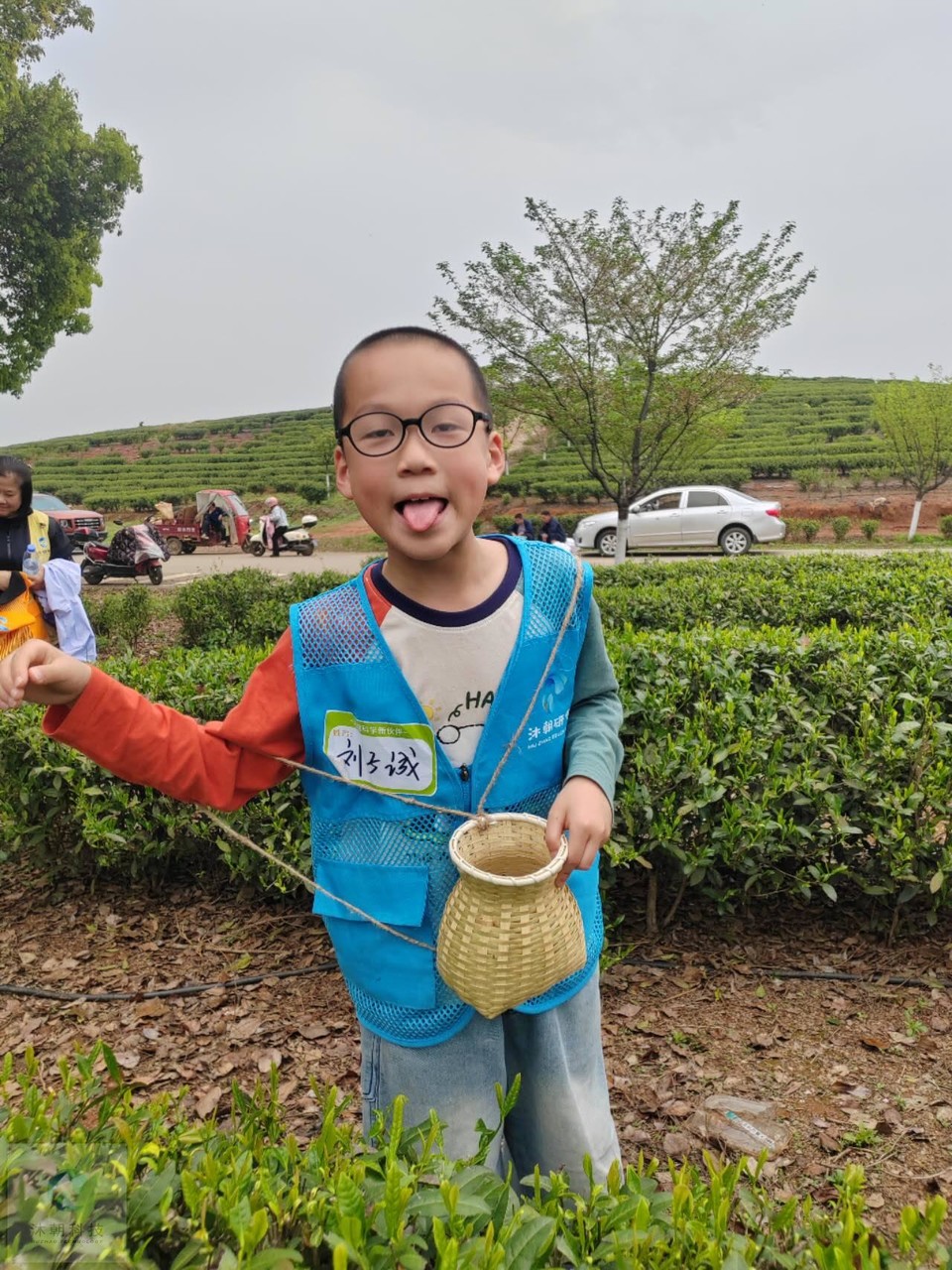 8t5_s2qcyTZ_4dqOC1Ie-i2cKcCUNJpawPQ2OShjhP1kU_1i-DeKpOZIXP8ZVoX2