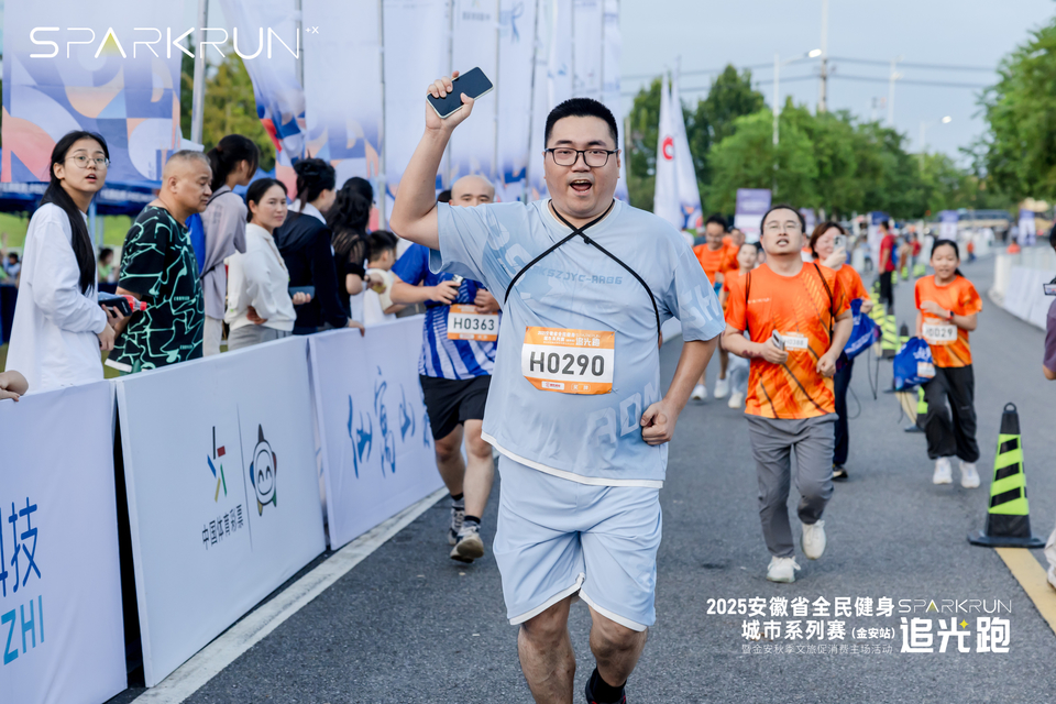 QA1A1127_2722643206-opq3964496484