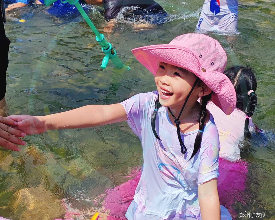 mmexport1753768379703