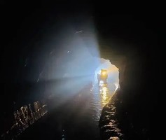 【亲子户外】4月6日（清明假期）穿越红岩洞，寻访黑鹿河！邂逅太行“桃花源”